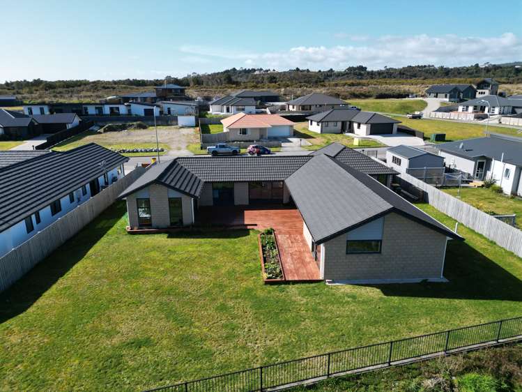 13 Racecourse Terrace Rise Hokitika_7