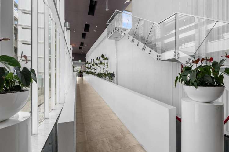 2204/10 Waterloo Quadrant 10015_12