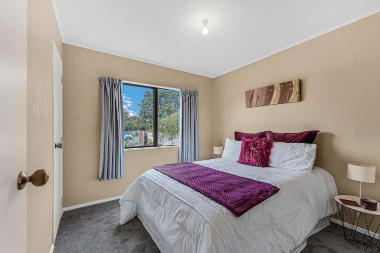 32 Hassan Drive Massey_10