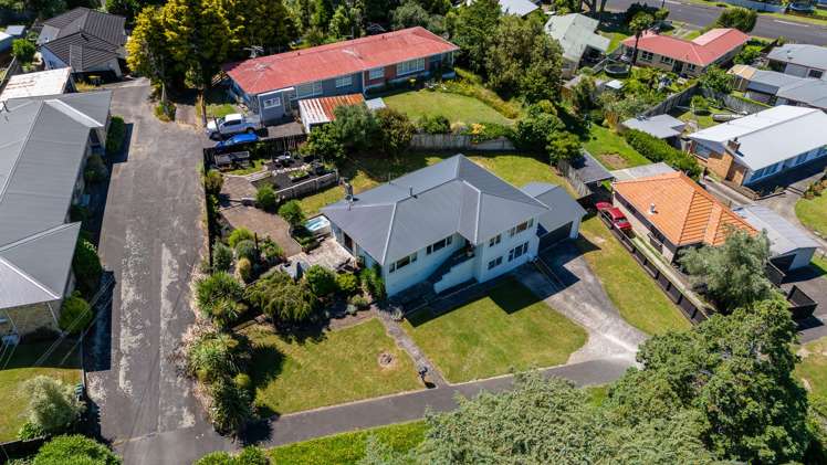 4 Albert Street Hamilton East_23