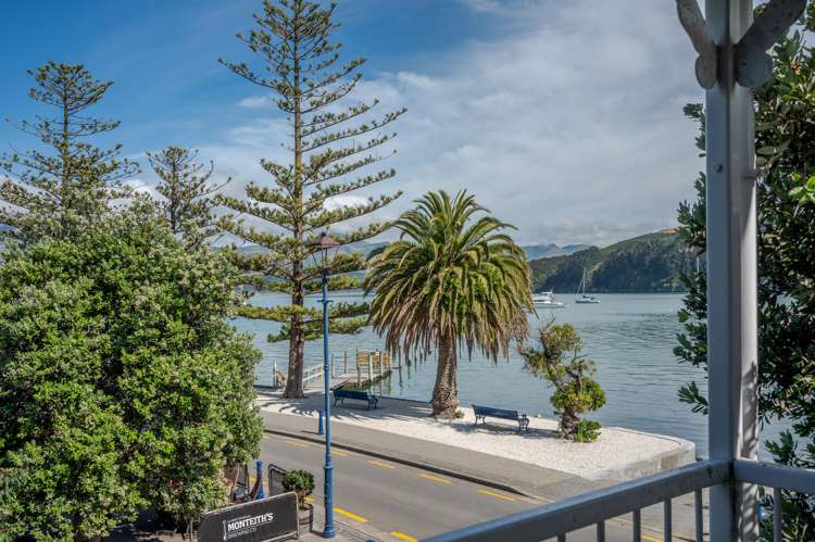55 Beach Road Akaroa_13