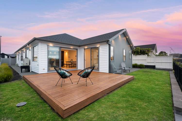 18 Siren Street Wainui_20