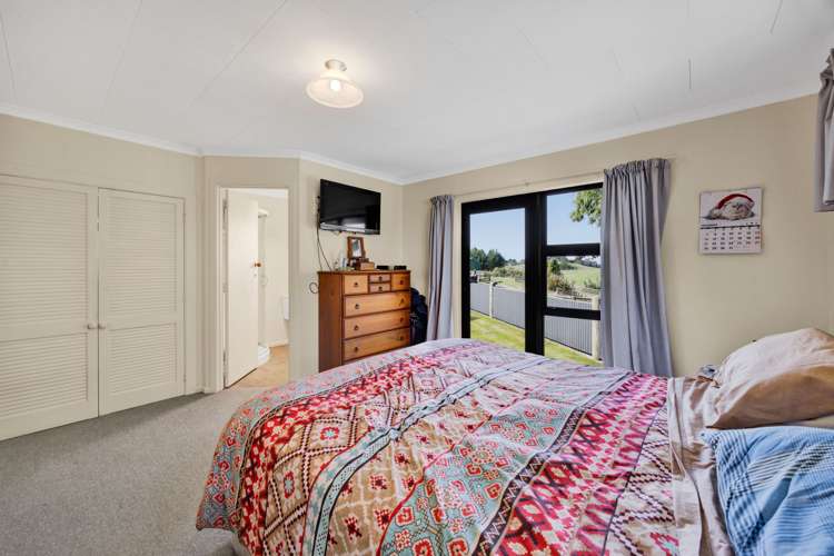 51 Sole Road Ngaere_15