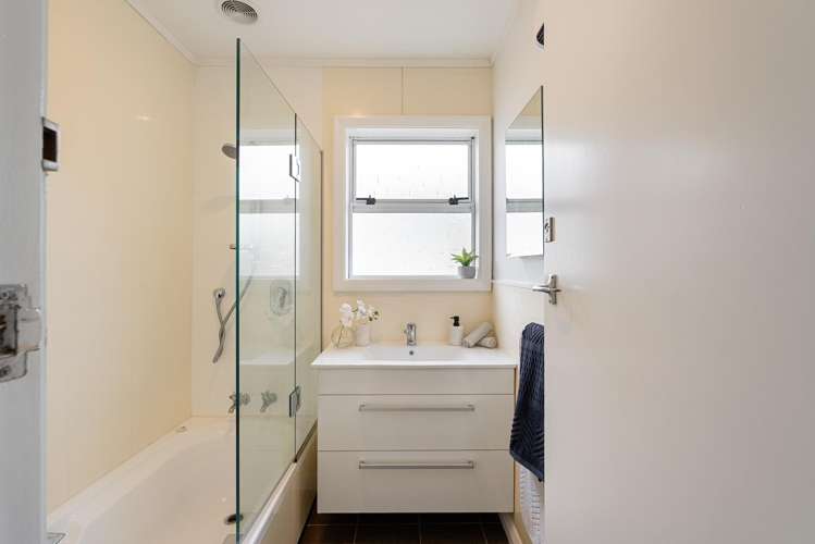 6 Duncan Street Tawa_10