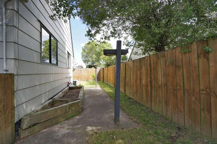 9 Lickfold Lane Pukete_9