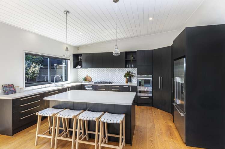 1 Quarry Hill Terrace Kennedys Bush_12