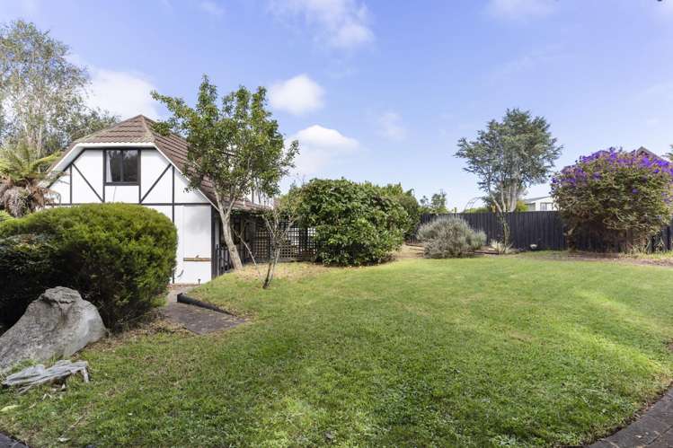 201 Carnoustie Drive Wattle Downs_15