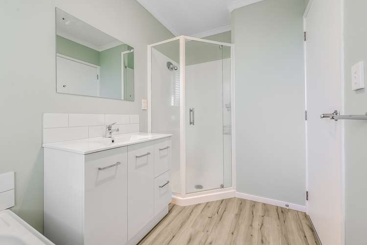 31 Saxon Woods Drive Rototuna North_14