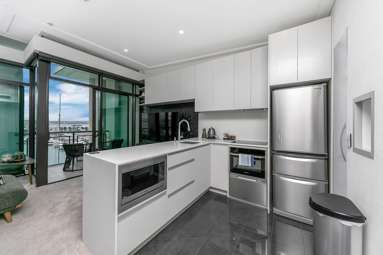 609/85 Customs Street West_3