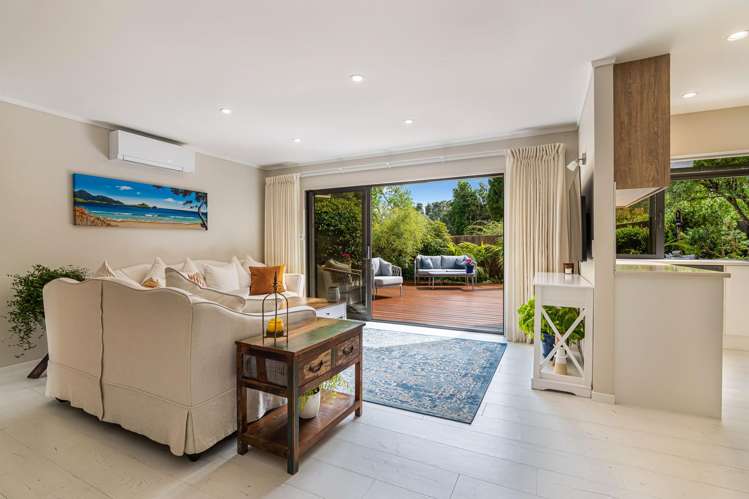 3/3 Marie Avenue Red Beach_10