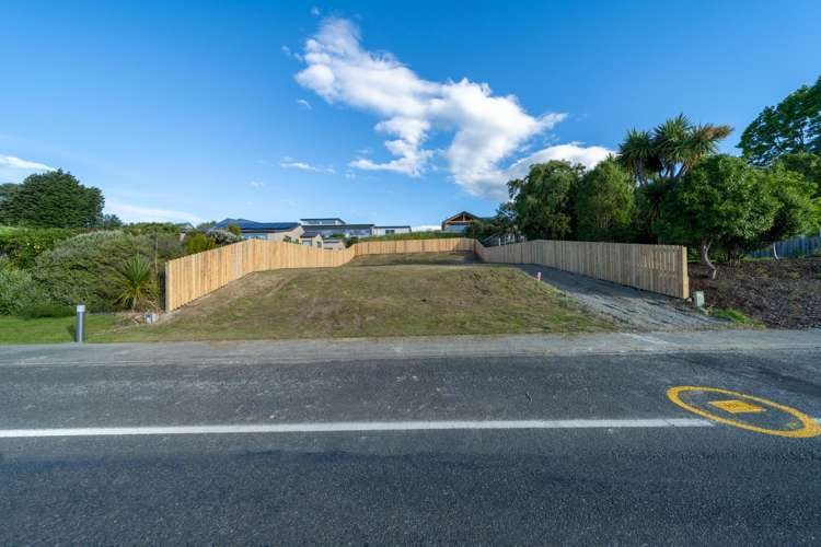 10 Cathedral Drive Manapouri_5