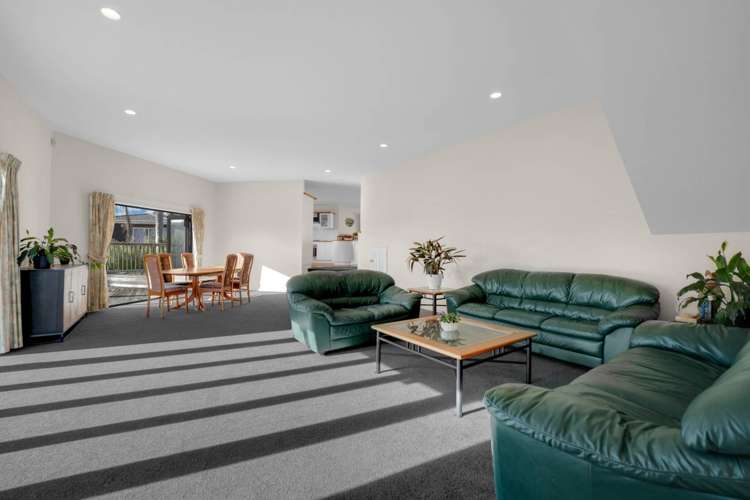 17 Eastwood Rise Browns Bay_2