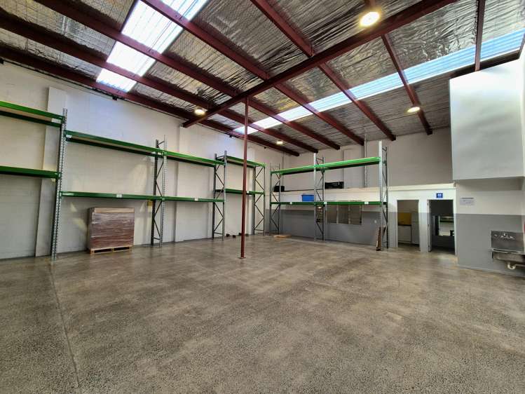 11 Binsted Road New Lynn_12