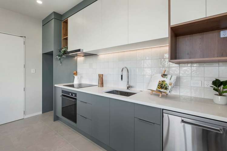 38 Antrim Crescent Otara_6