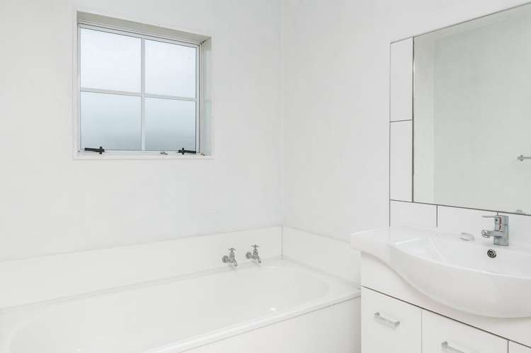 73a Galloway Street Hamilton East_12