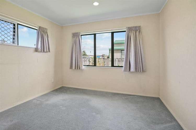 16 Railway Street Paeroa_21