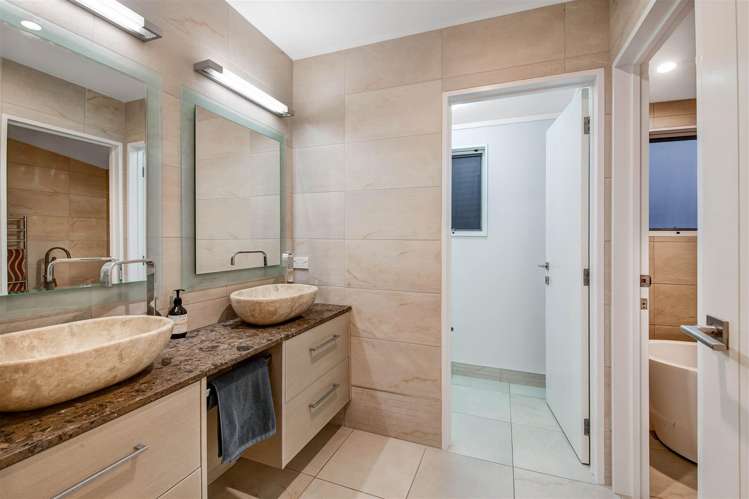 346 Ireland Road Waitoki_21