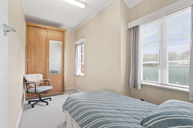 33 Seabrook Avenue New Lynn_10