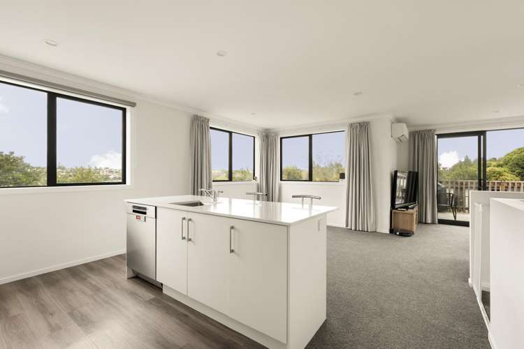 2 Mossie Way Greerton_5