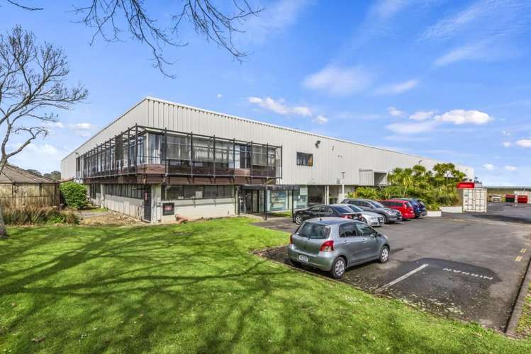 261 Roscommon Road Wiri_8