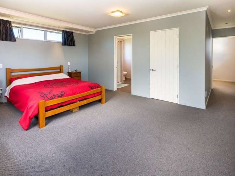 22a High Street Renwick_10