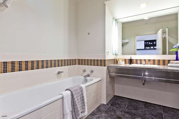 448/35 Hobson Street Auckland Central_14