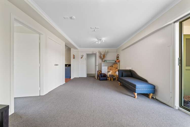 83 Oranga Street Westown_22