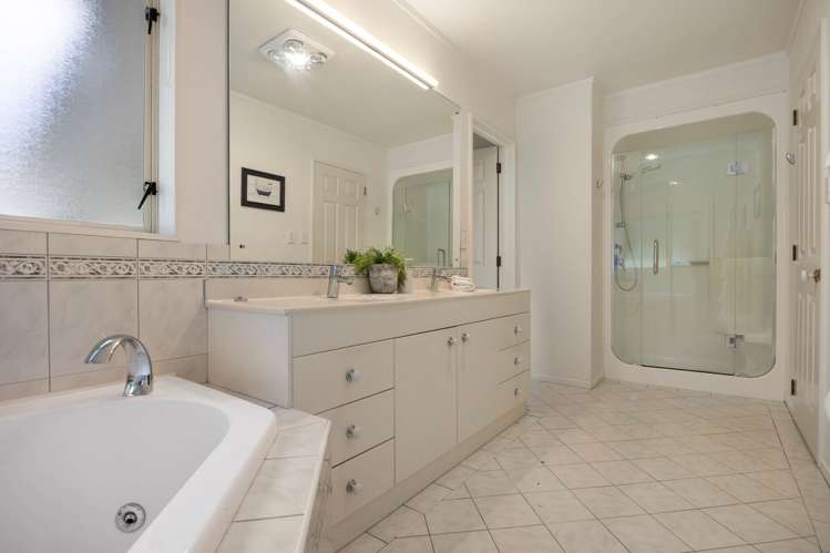 10 Cove Lane Mt Wellington_32