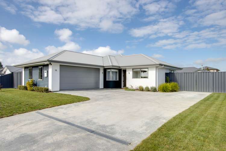 548 Lyndhurst Road Frimley_0