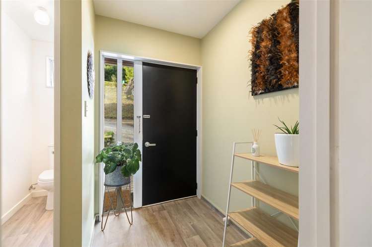 10a Mackinnon Terrace Fernhill/Sunshine Bay_12