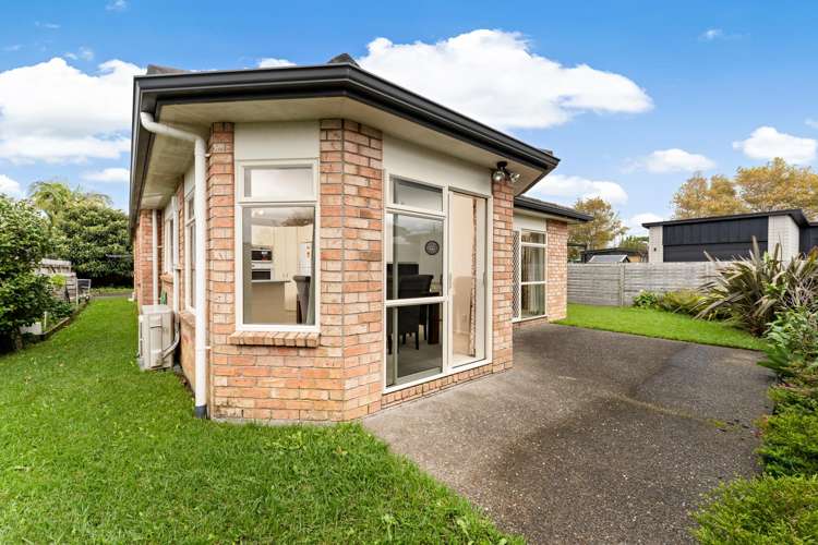 1/64 Riverside Road Orewa_15