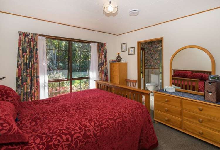 33 Neal Road Rarangi_8