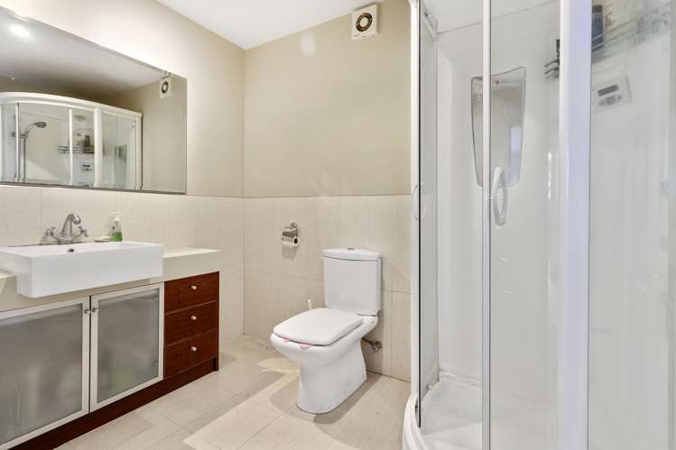 17 Waltham Street Henderson_16