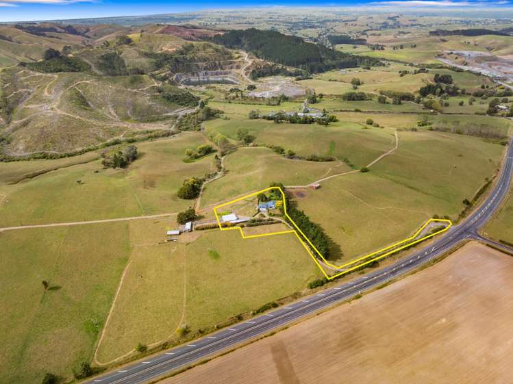 3001B State Highway 2 Waitakaruru_31