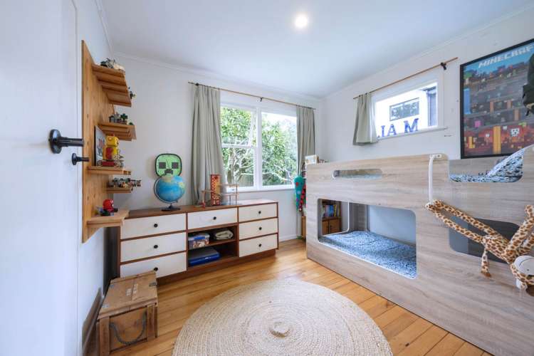 23 Lowtherhurst Road Massey_15