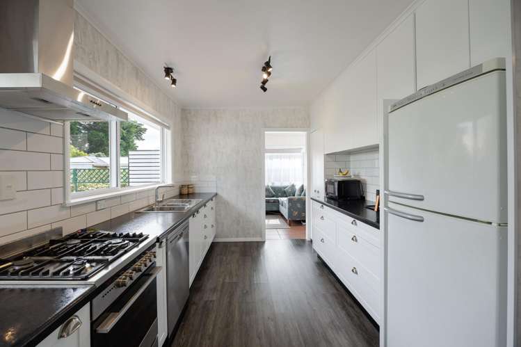 18 Alamein Crescent Onekawa_6