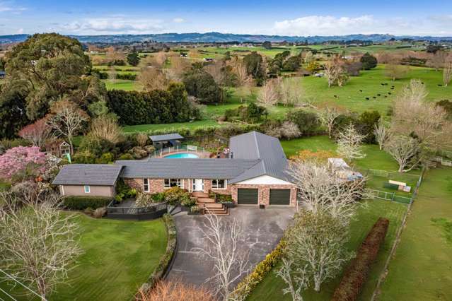 Superb Family Home on 5.5 Acres