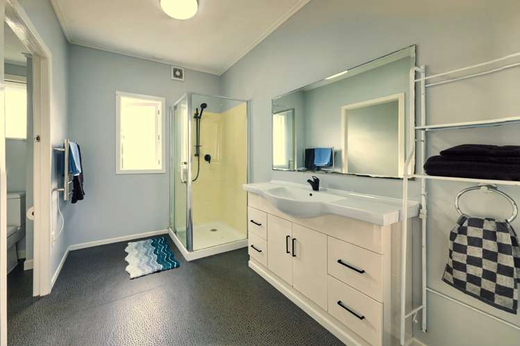 5A John Street Mangere East_18