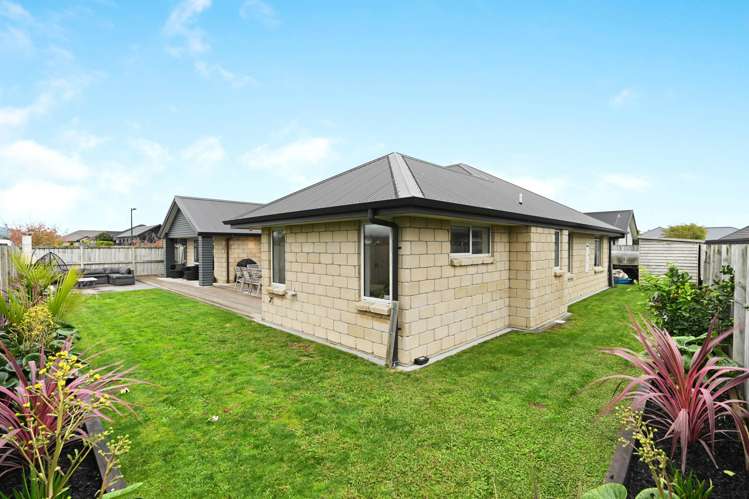 7 Bourke Drive Cambridge_22