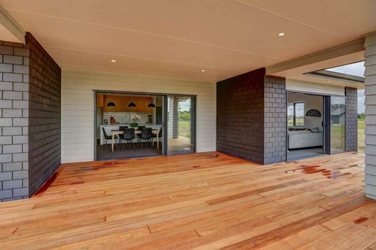 10 Meadowpark Way Matangi_23