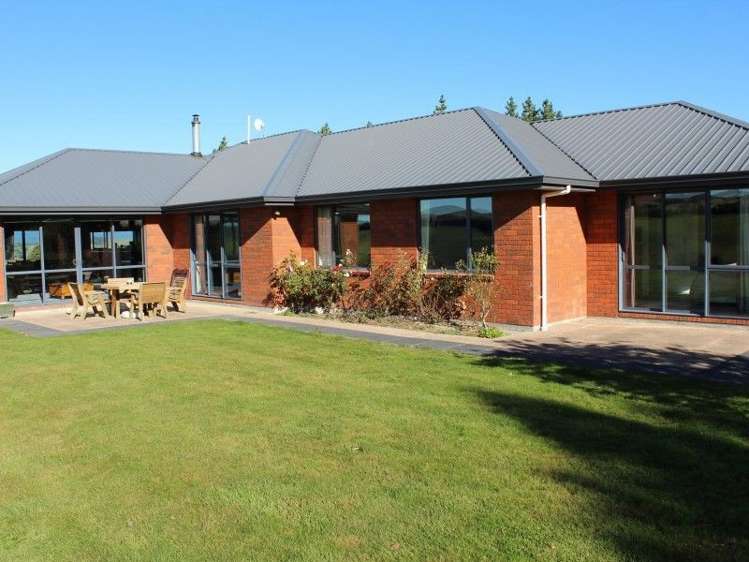 1763 Moa Flat Road West Otago Surrounds_0