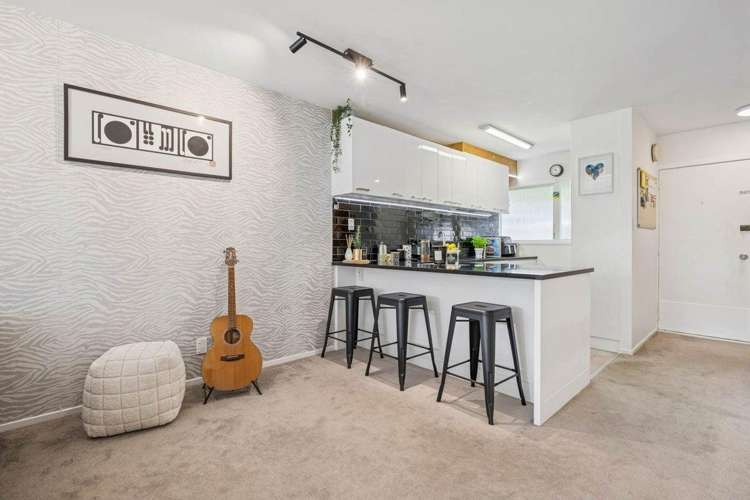 11/6 Sarsfield Street 1685_5
