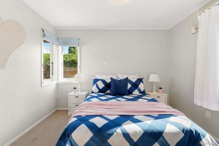 6 Erson Avenue Royal Oak_11