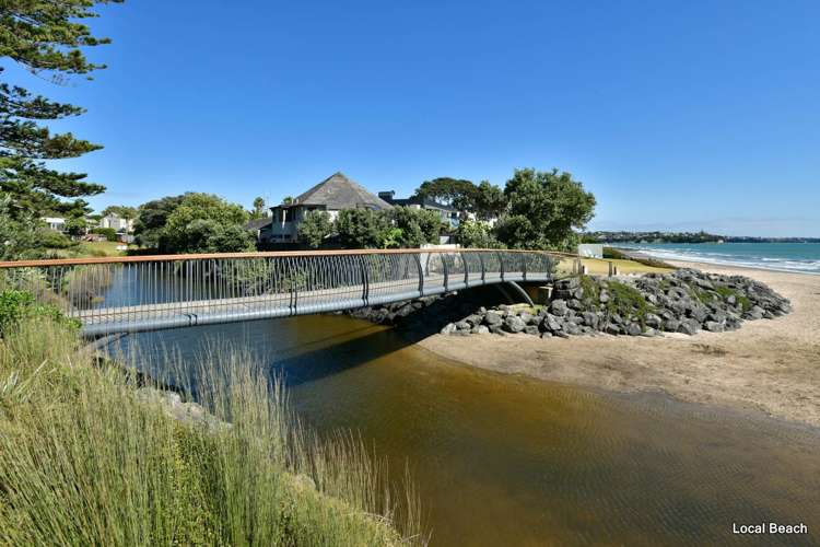 2/280 Beach Road Campbells Bay_22