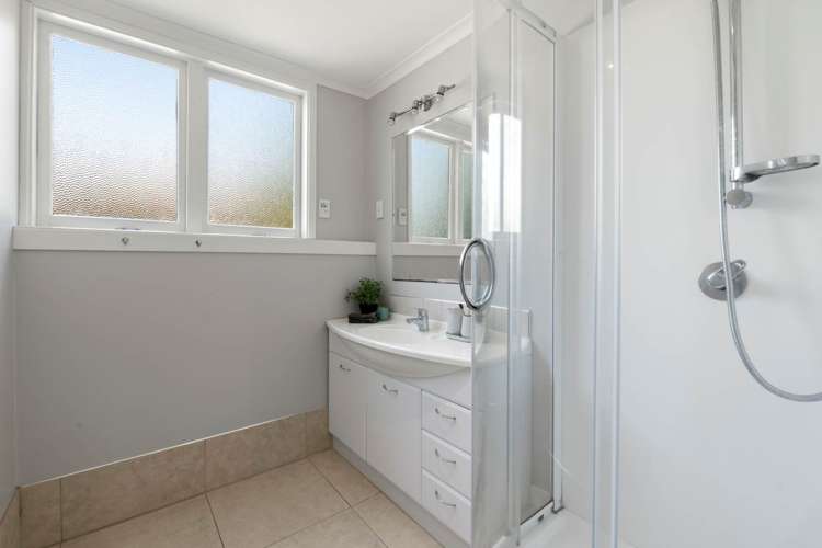 124 Whangaparaoa Road Red Beach_13