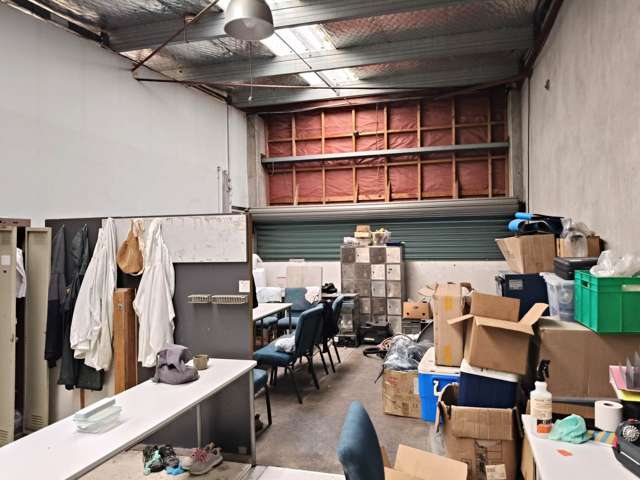 Unit A/33 Waipareira Avenue Henderson_1