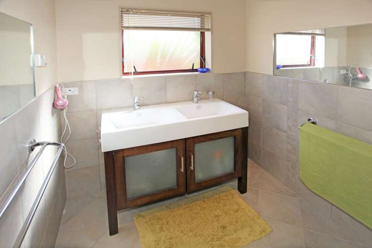 405c Beach Road Whangamata_14