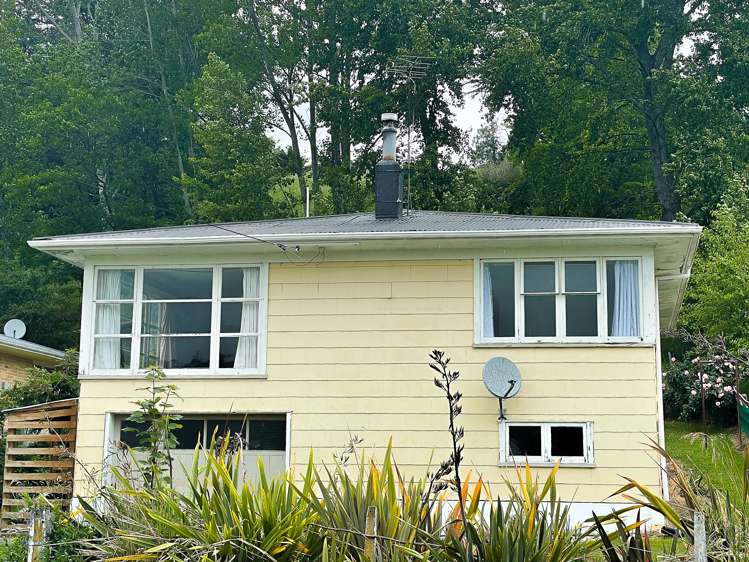 64 Goldfinch Street Taihape and Surrounds_15