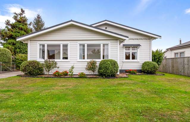 141 Warwick Street Feilding_1
