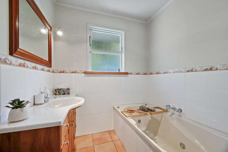 24 Russell Crescent Western Heights_11